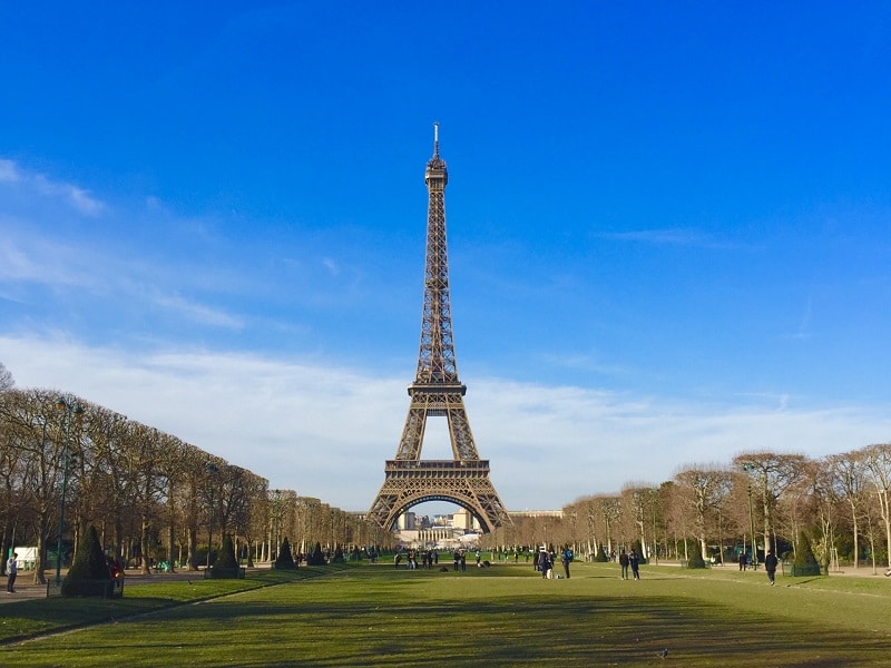 憧れのパリ観光は初心者でも大丈夫！ベストシーズンや地図は？