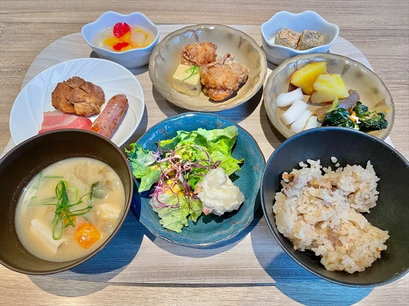 梅小路ポテル京都のレストランでの朝食