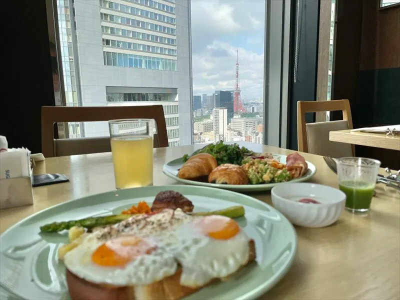 ザ ロイヤルパークホテルアイコニック東京汐留のレストランでの朝食